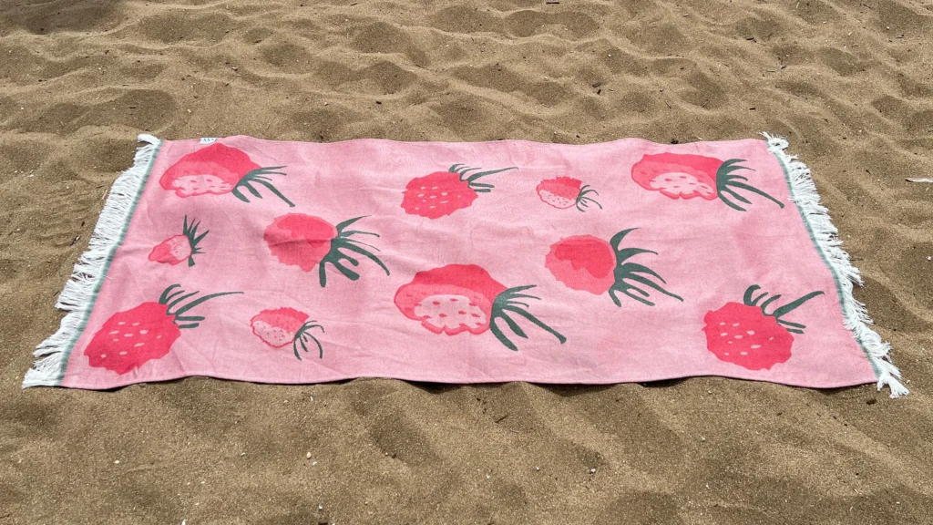bambusowy ręcznik w poziomki