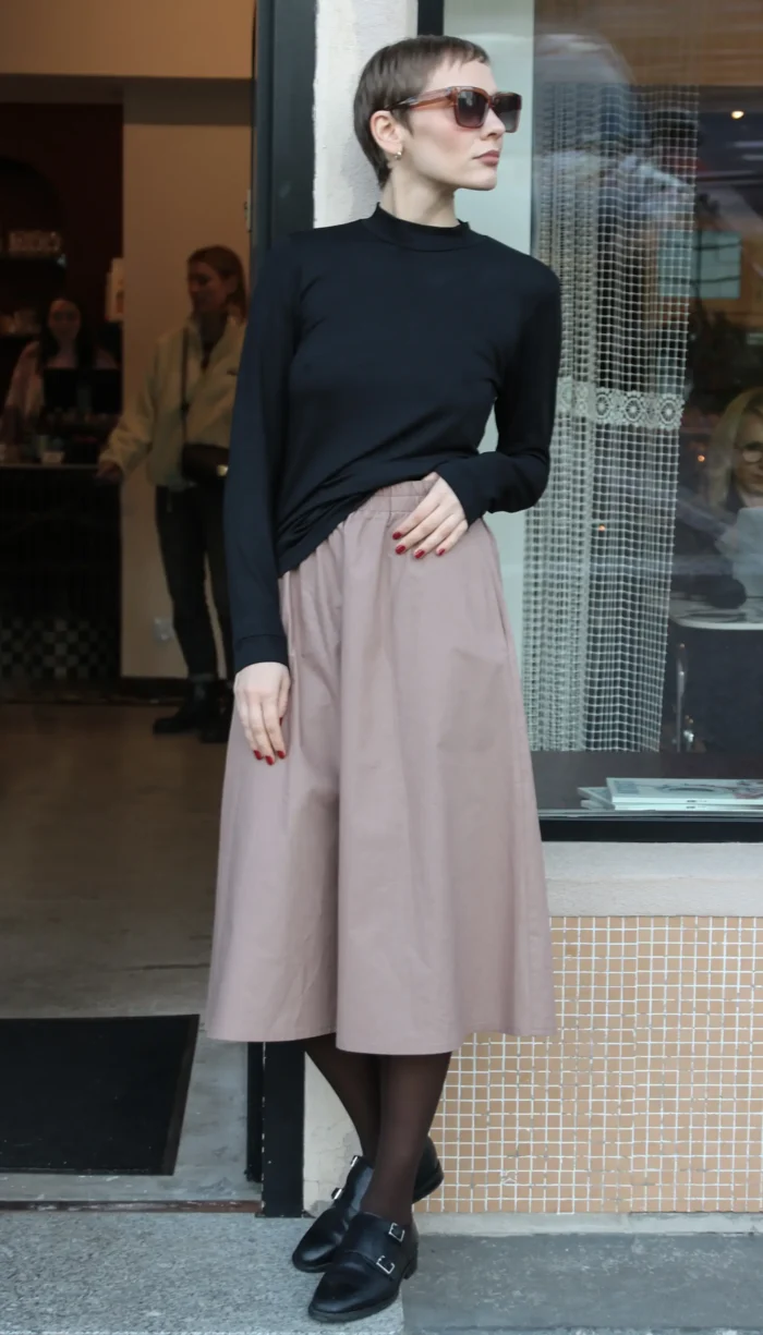 kawowa spódnica na jesień